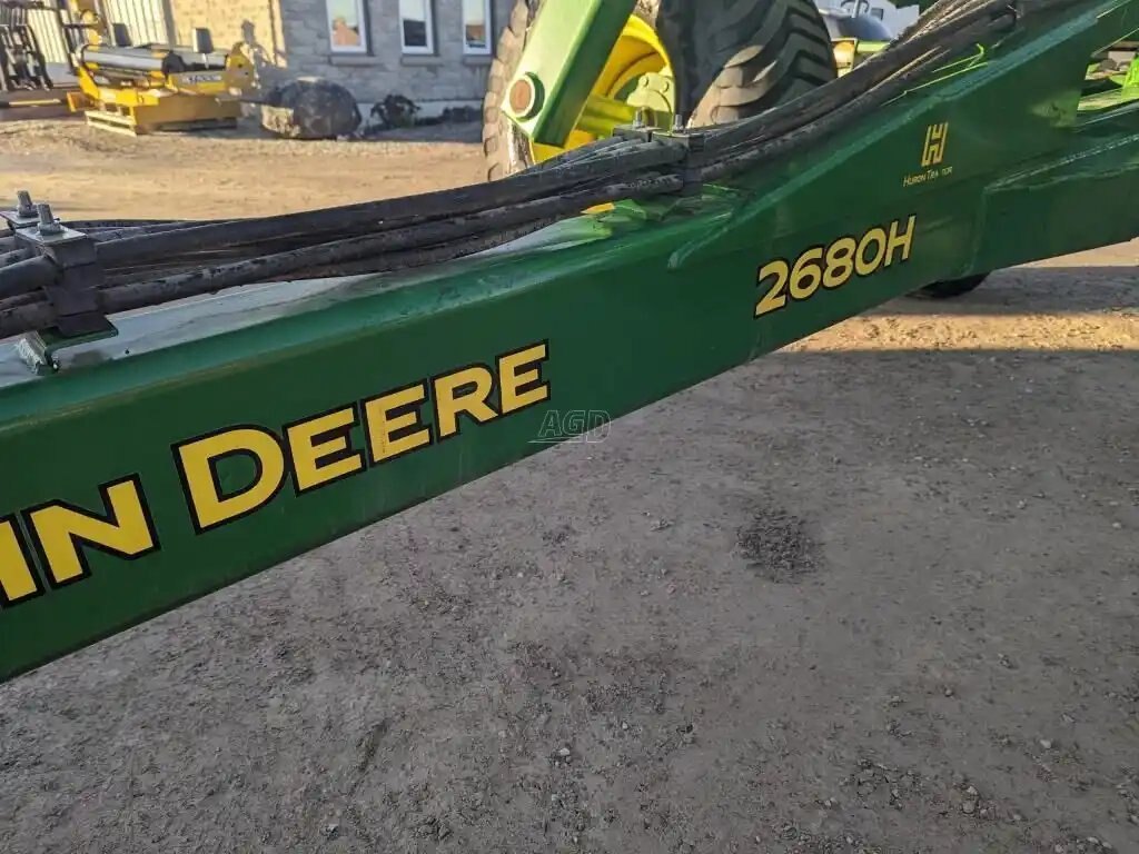 John Deere 2680H