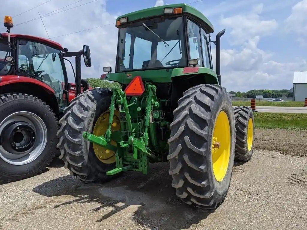 1994 John Deere 7600