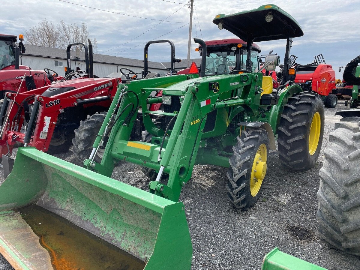 2015 John Deere 5075E