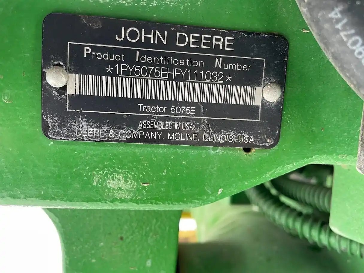 2015 John Deere 5075E