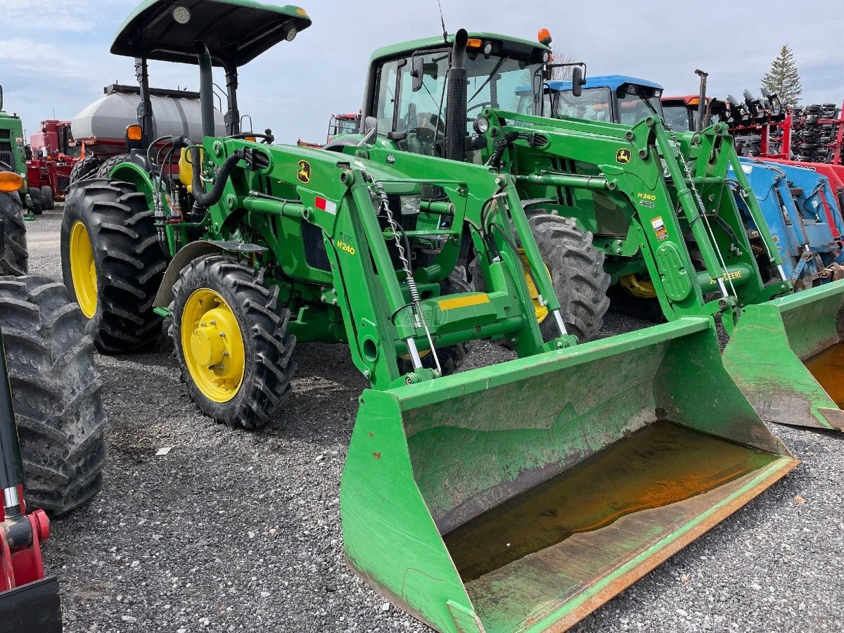 2015 John Deere 5075E