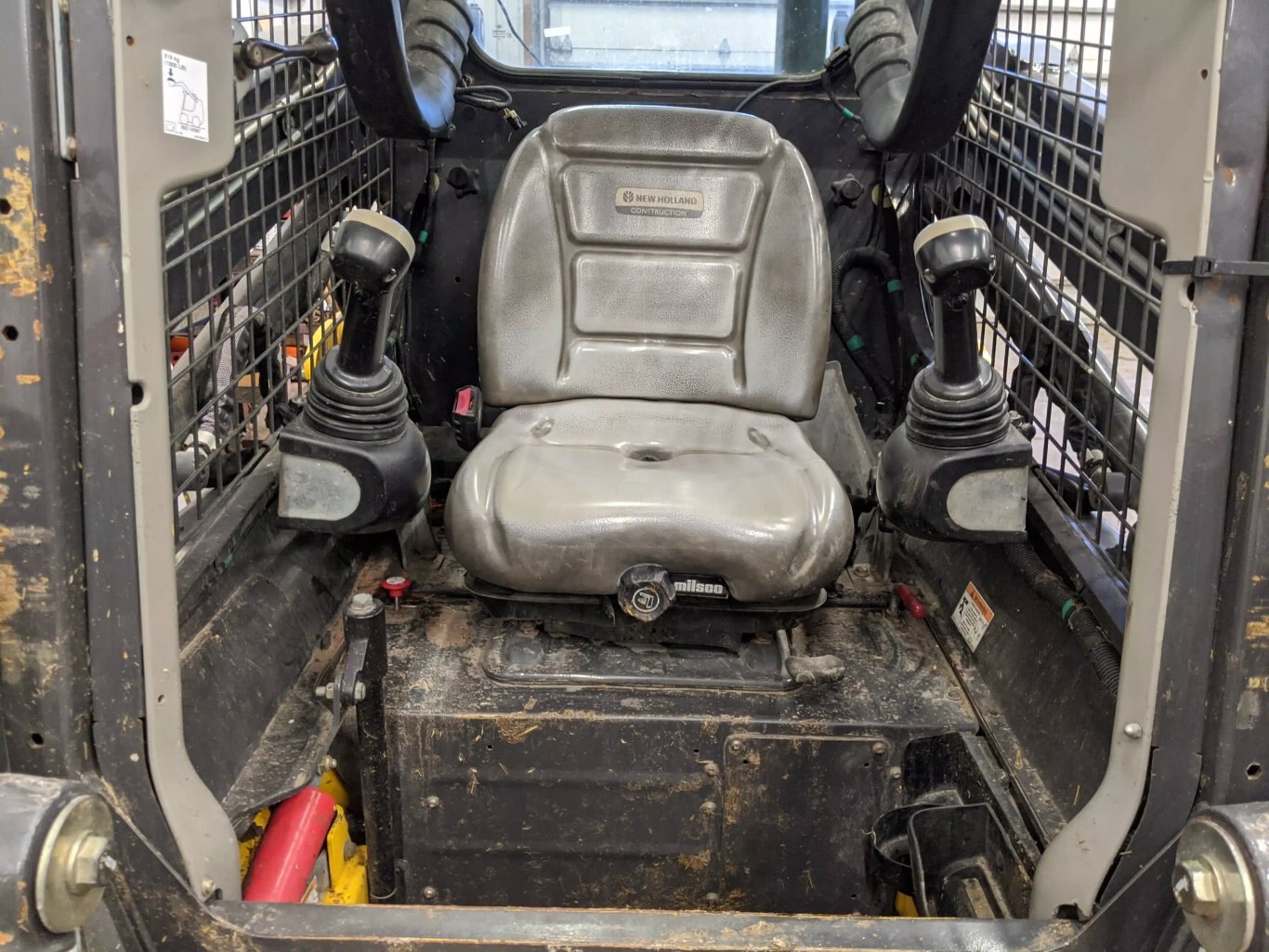 2019 New Holland L218