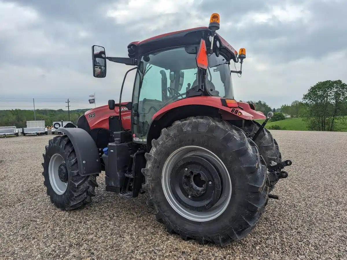 2021 Case IH MAXXUM 145