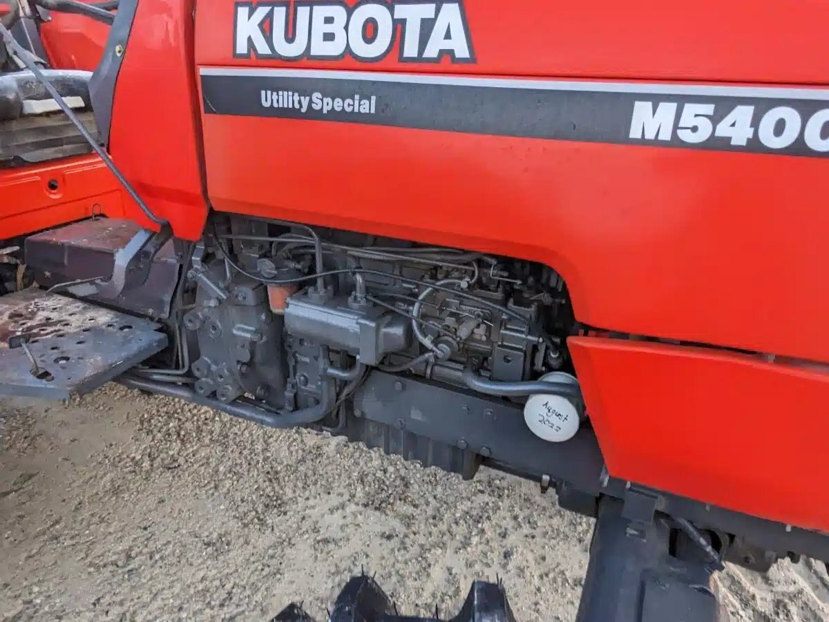 1996 Kubota M5400