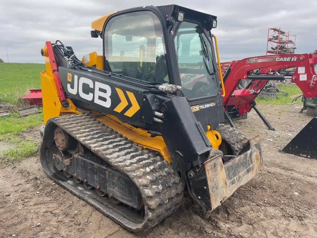 2018 JCB 3TS-8T