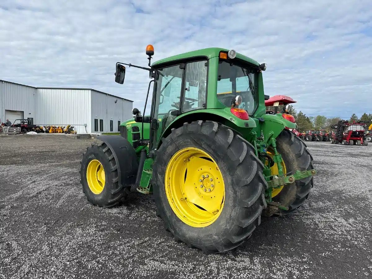 John Deere 6430