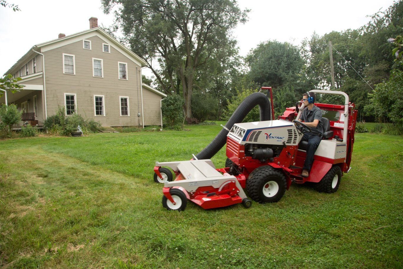 Ventrac RV602 Vacuum Collection System