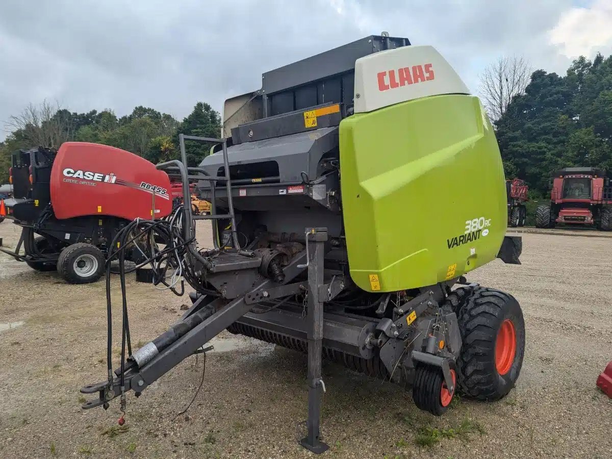 2014 CLAAS VARIANT 380RC