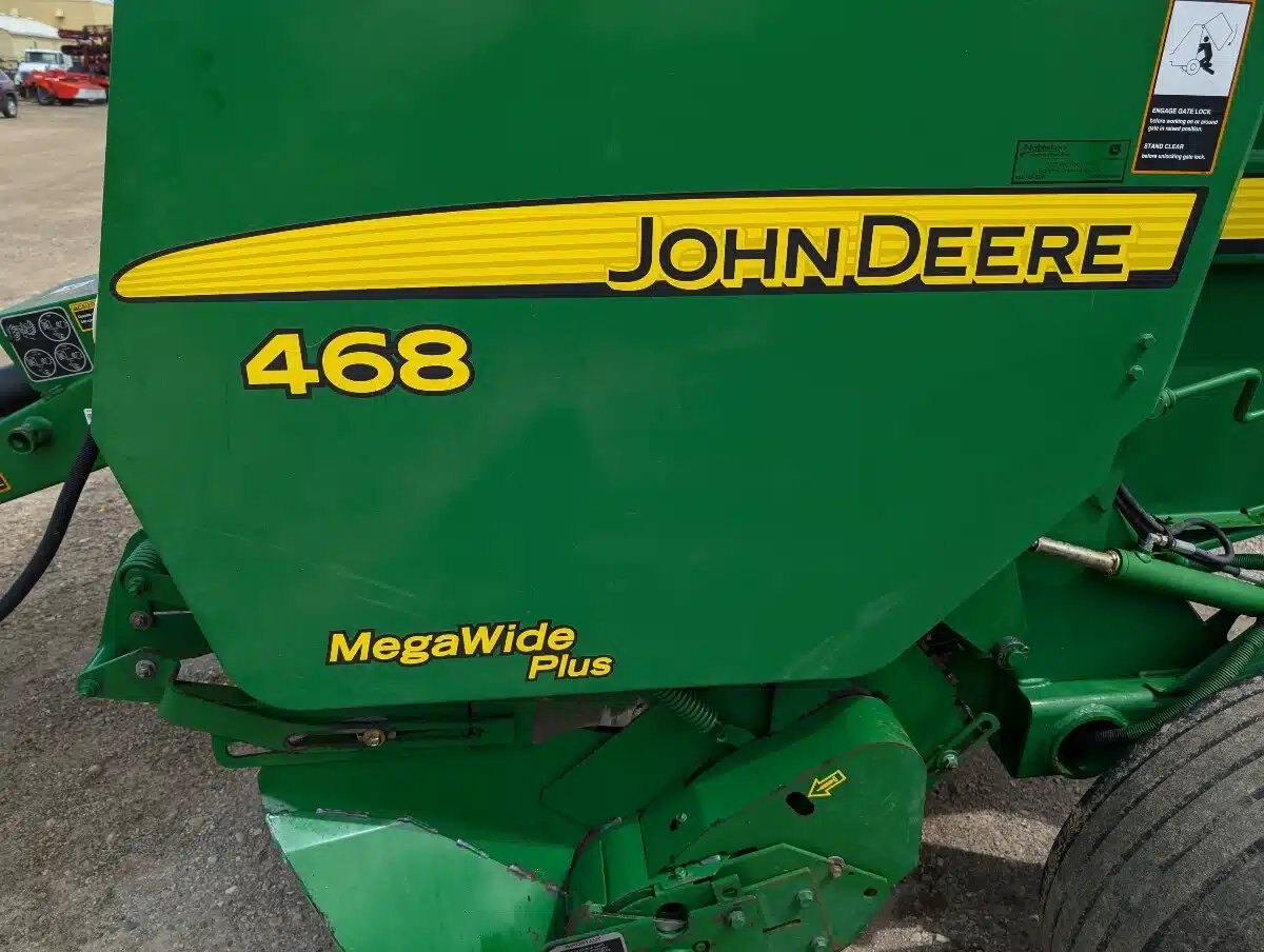 2010 John Deere 468SS