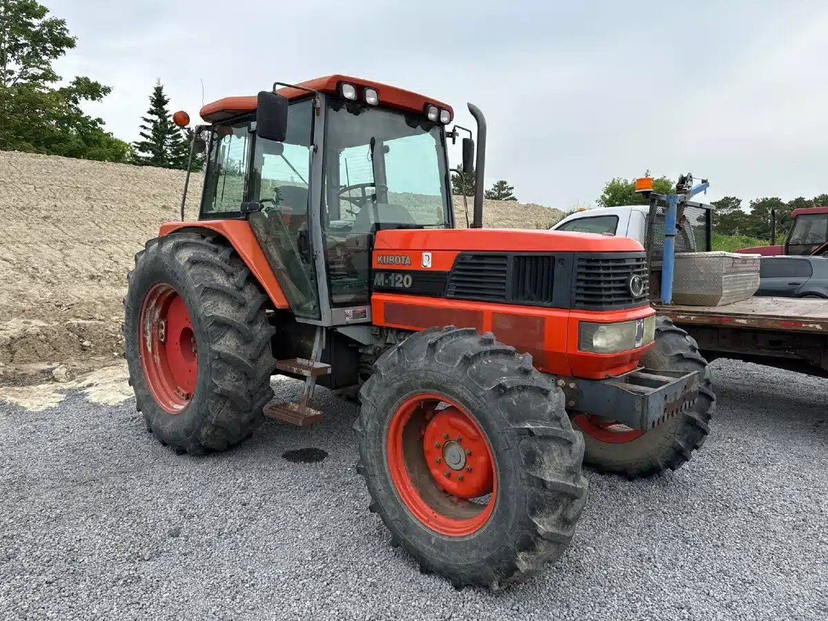 2001 Kubota M120