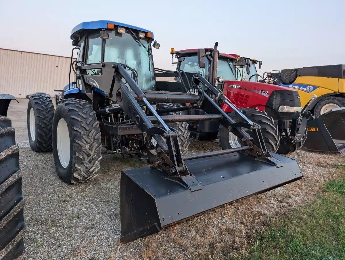 2011 New Holland TV6070