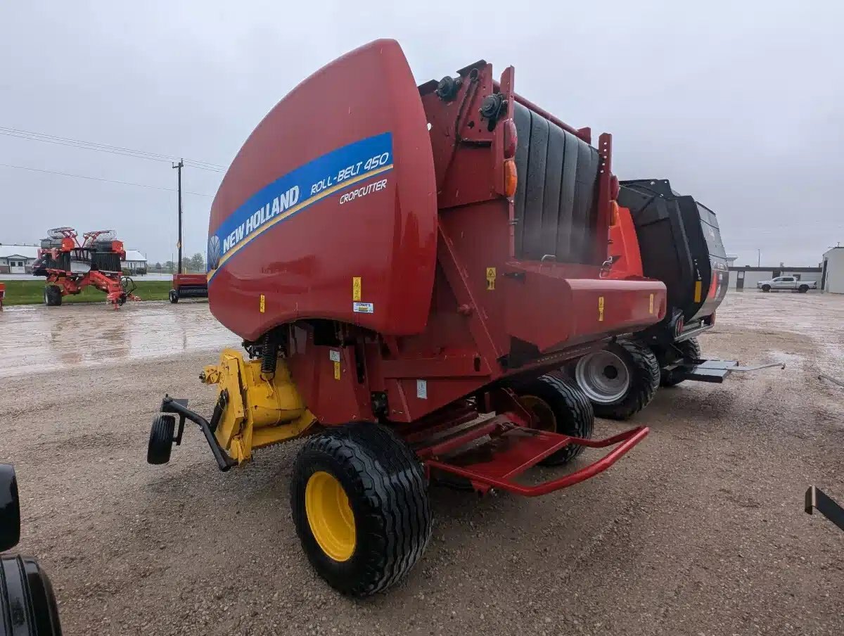 2017 New Holland ROLL BELT 450