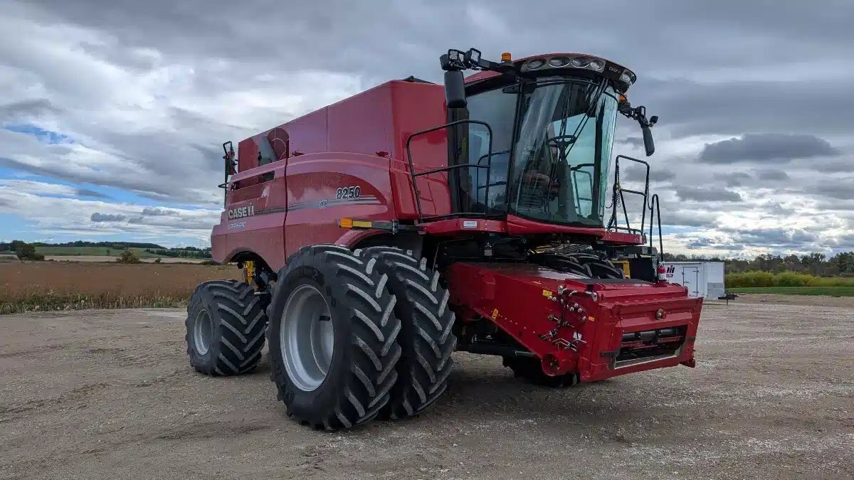 2023 Case IH 8250