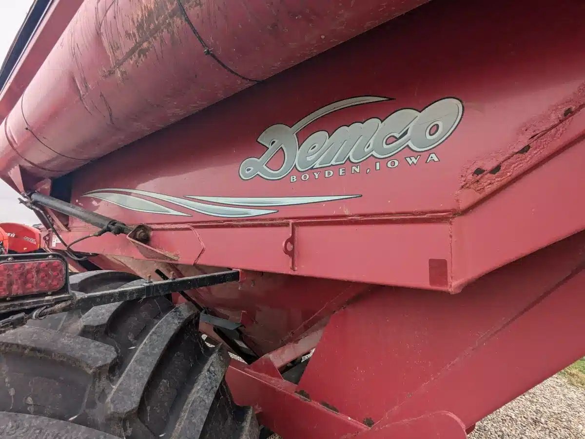 2007 Demco 800