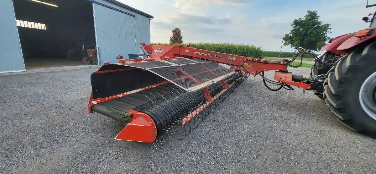 2020 Kuhn MERGE MAXX 700