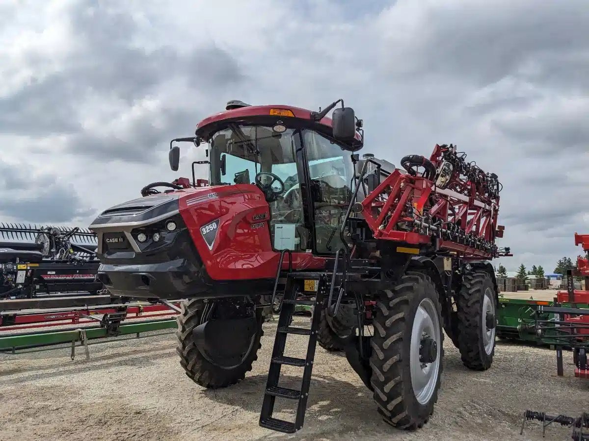 2024 Case IH PATRIOT 3250