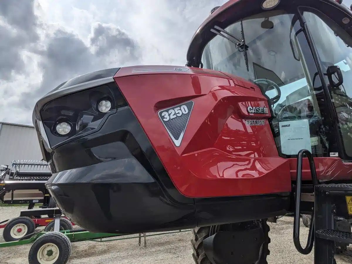 2024 Case IH PATRIOT 3250