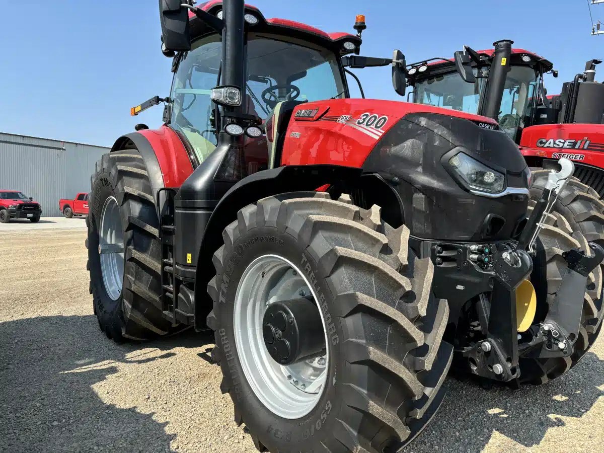 2024 Case IH Optum 300 CVX