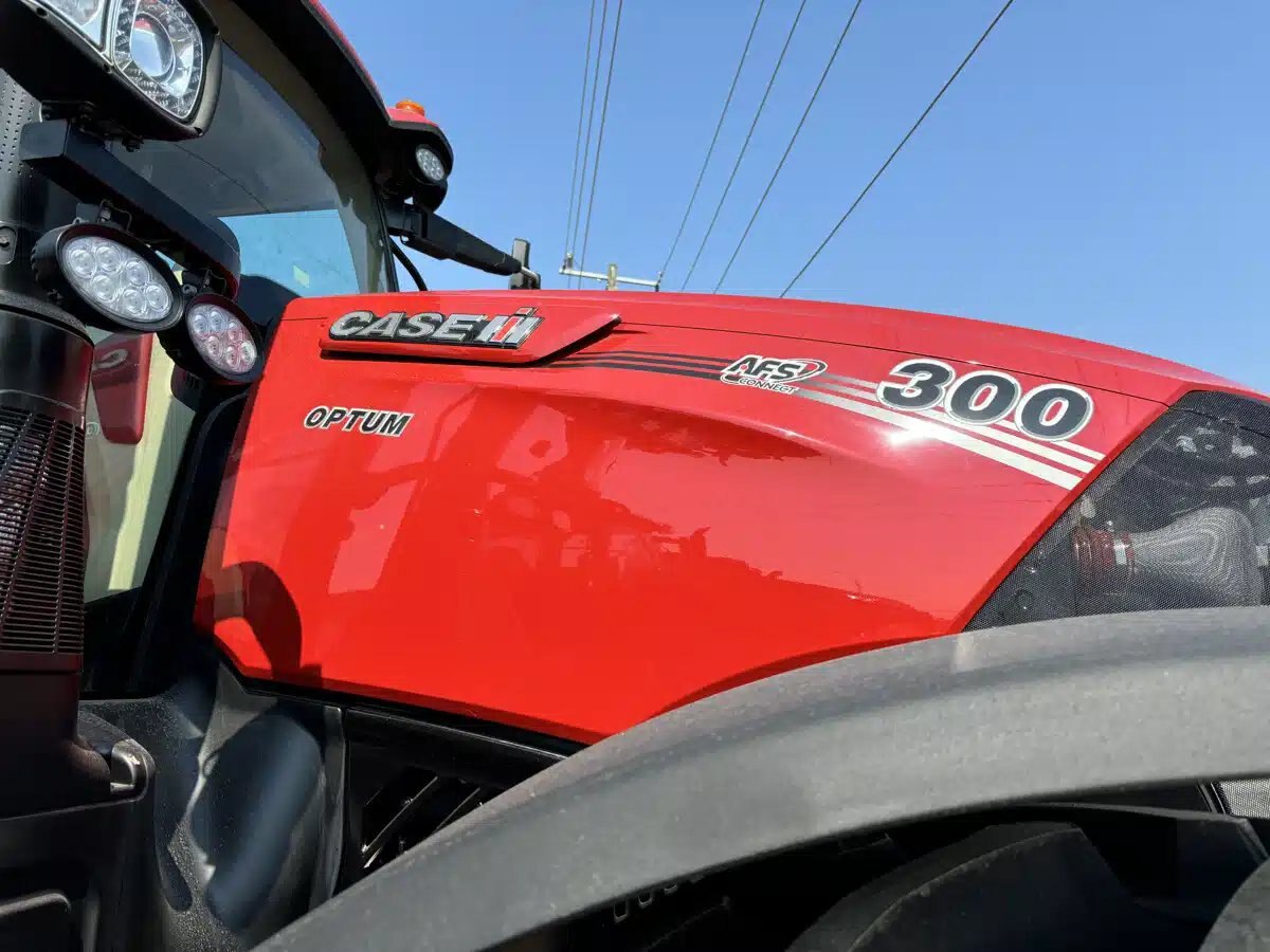 2024 Case IH Optum 300 CVX