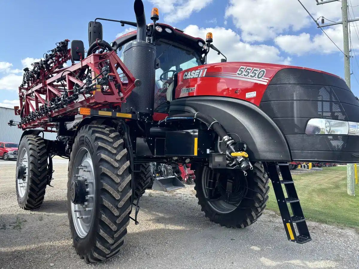 2023 Case IH TRIDENT 5550