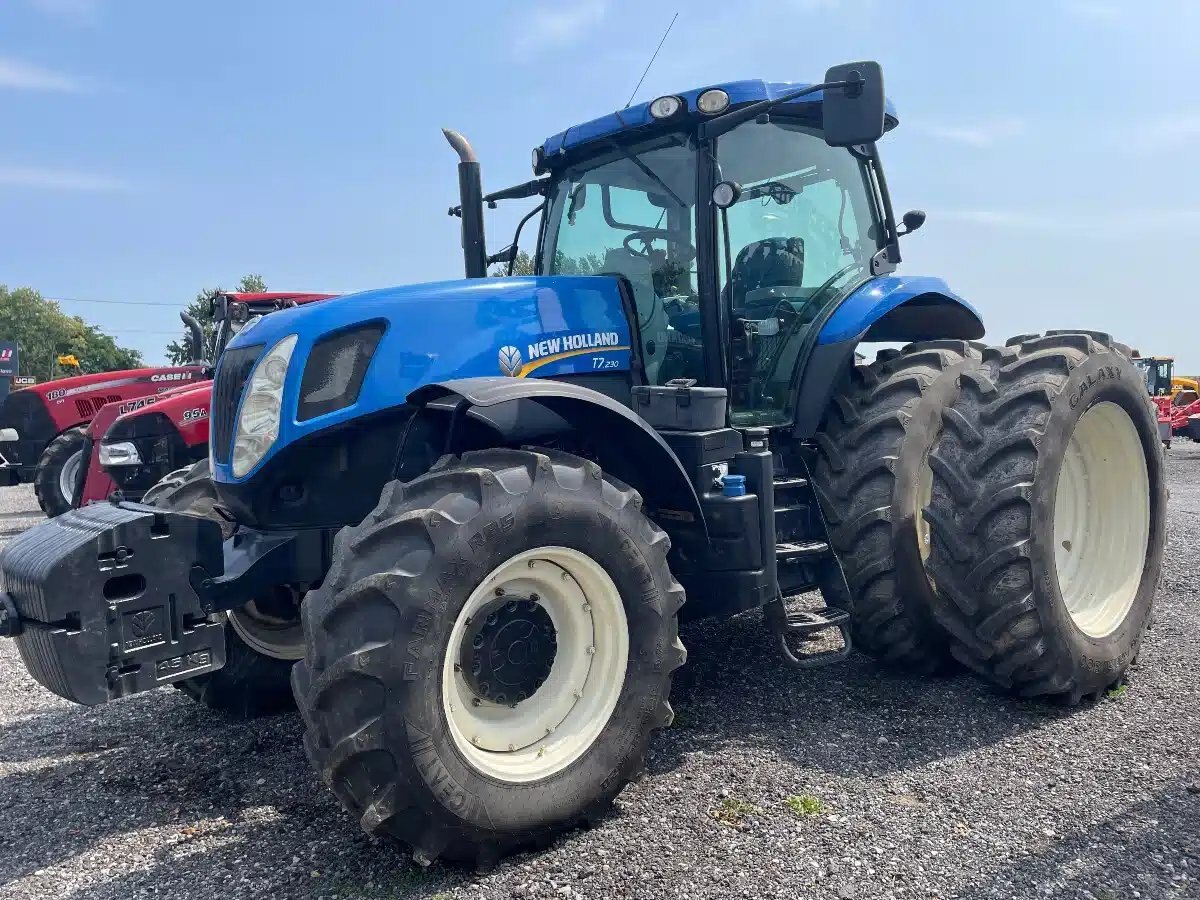 2015 New Holland T7.230