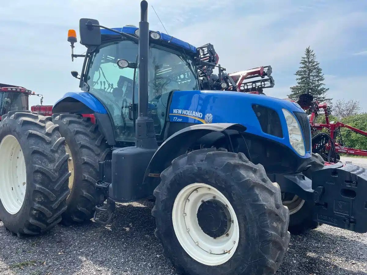 2015 New Holland T7.230