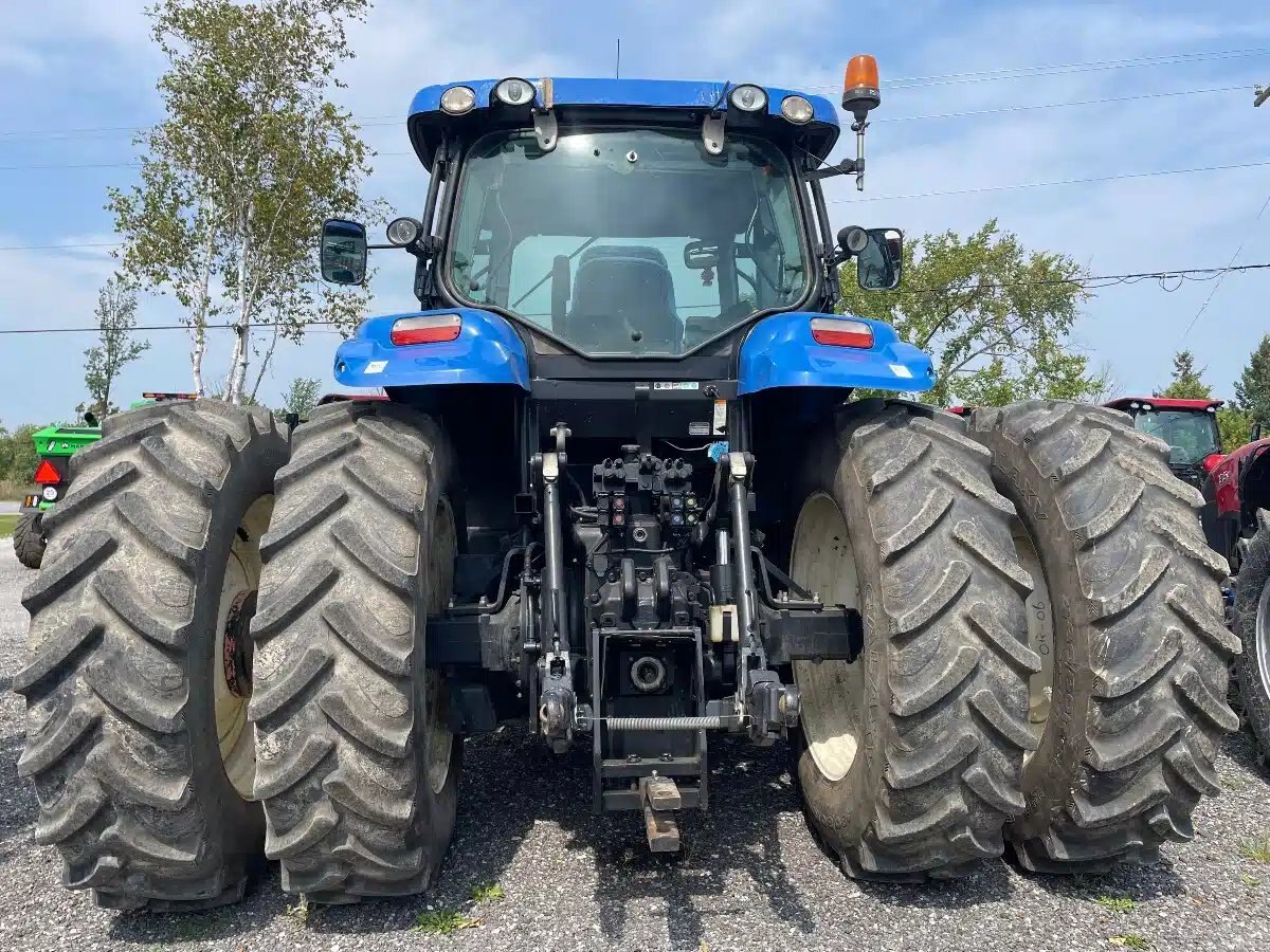 2015 New Holland T7.230