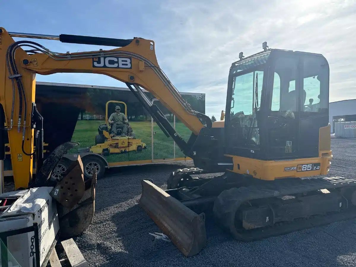 2022 JCB 85Z 2