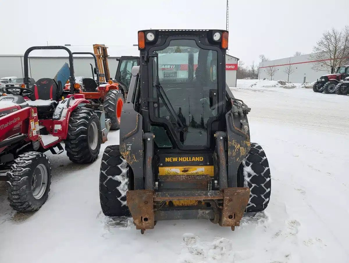 2015 New Holland L225