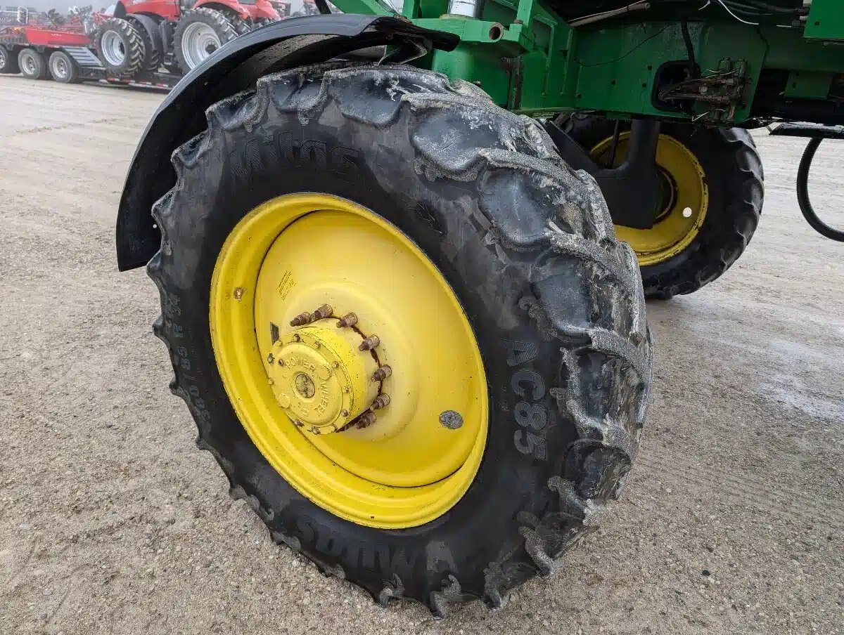 John Deere 4700