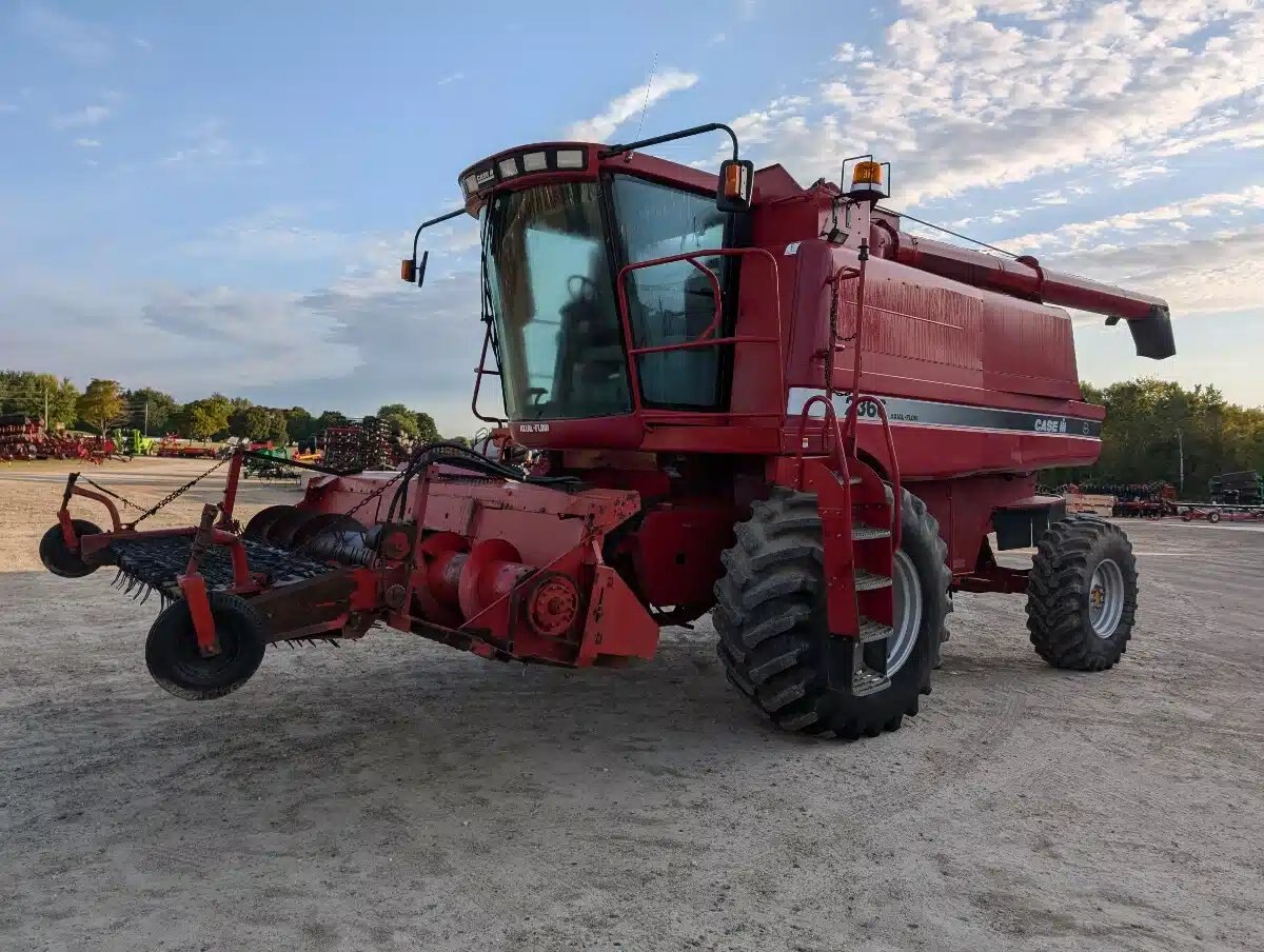 2000 Case IH 2366