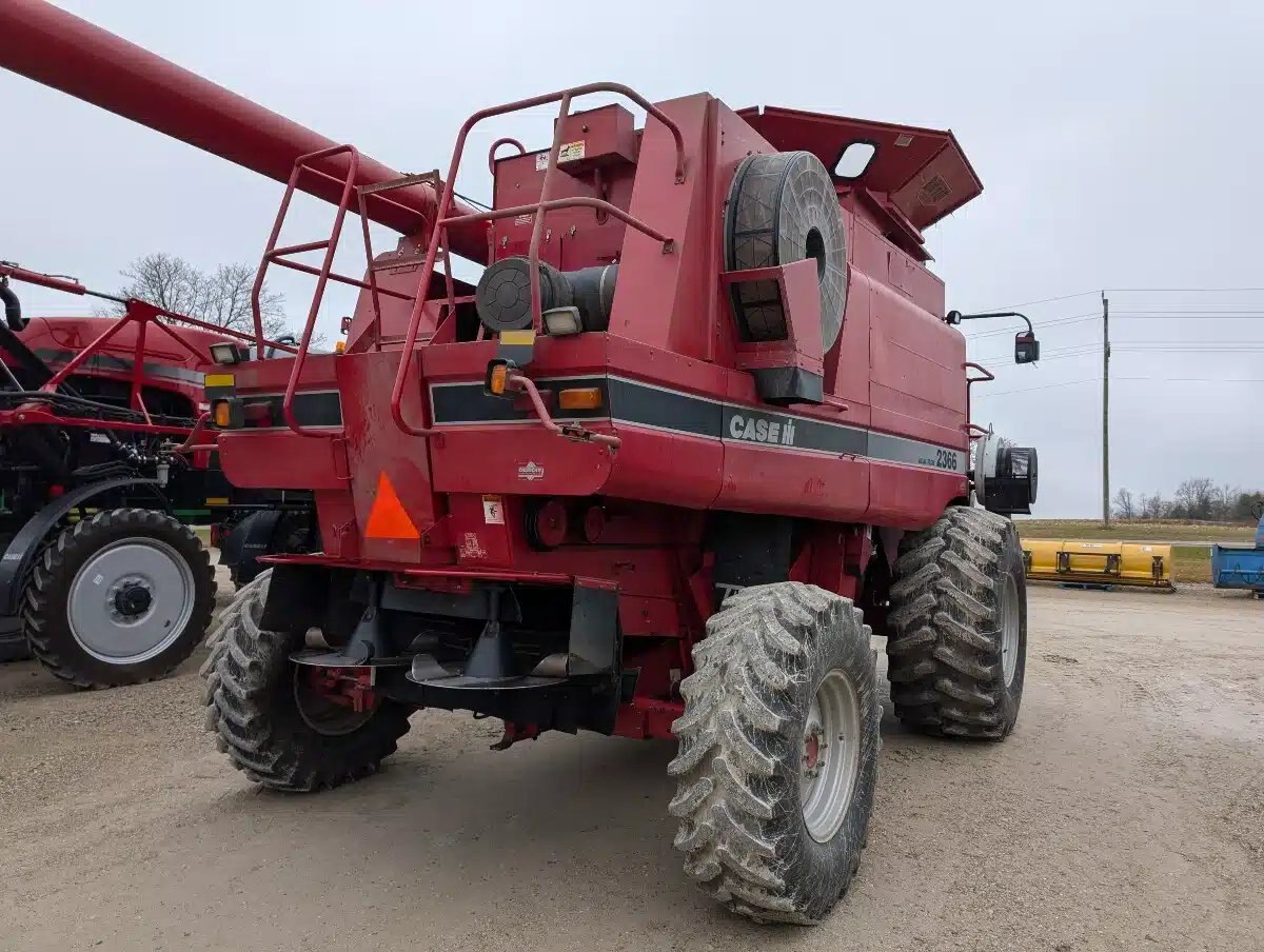 2005 Case IH 2366