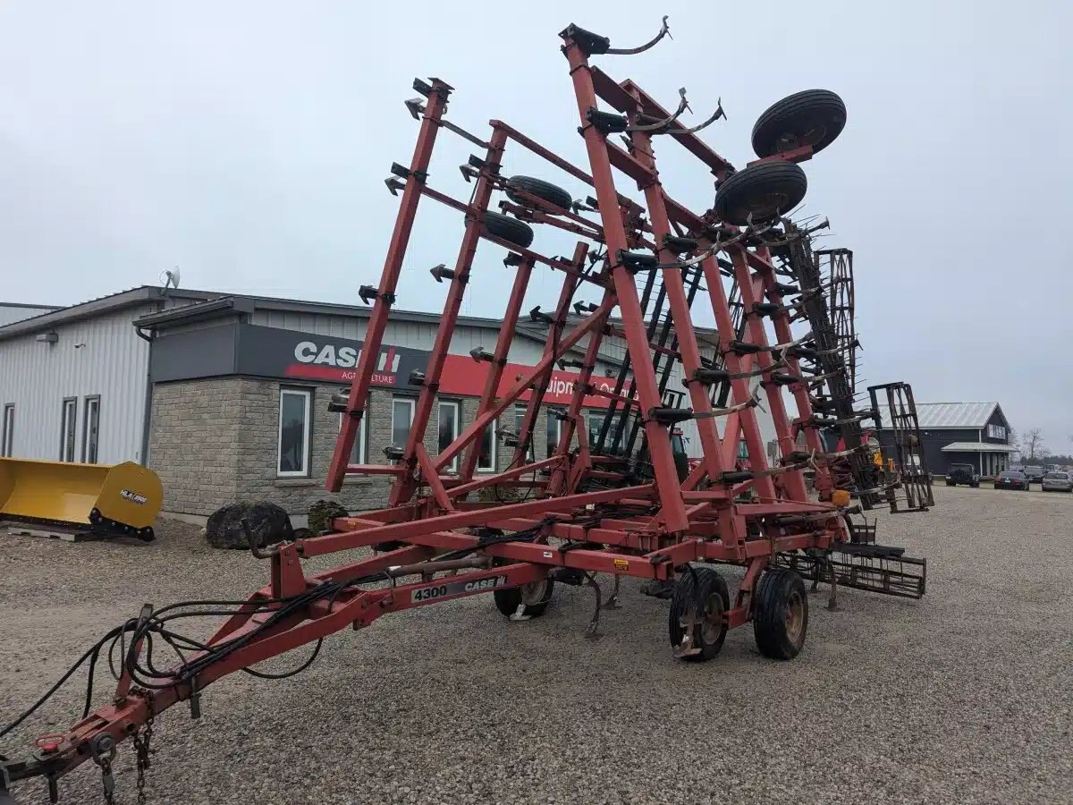 1997 Case IH 4300