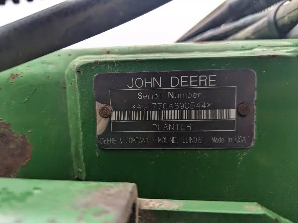 2002 John Deere 1770