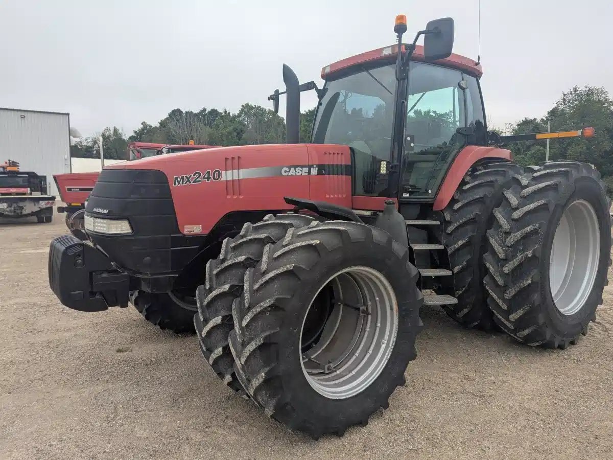 2001 Case IH MX240 Magnum