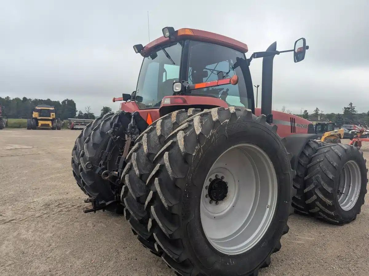 2001 Case IH MX240 Magnum