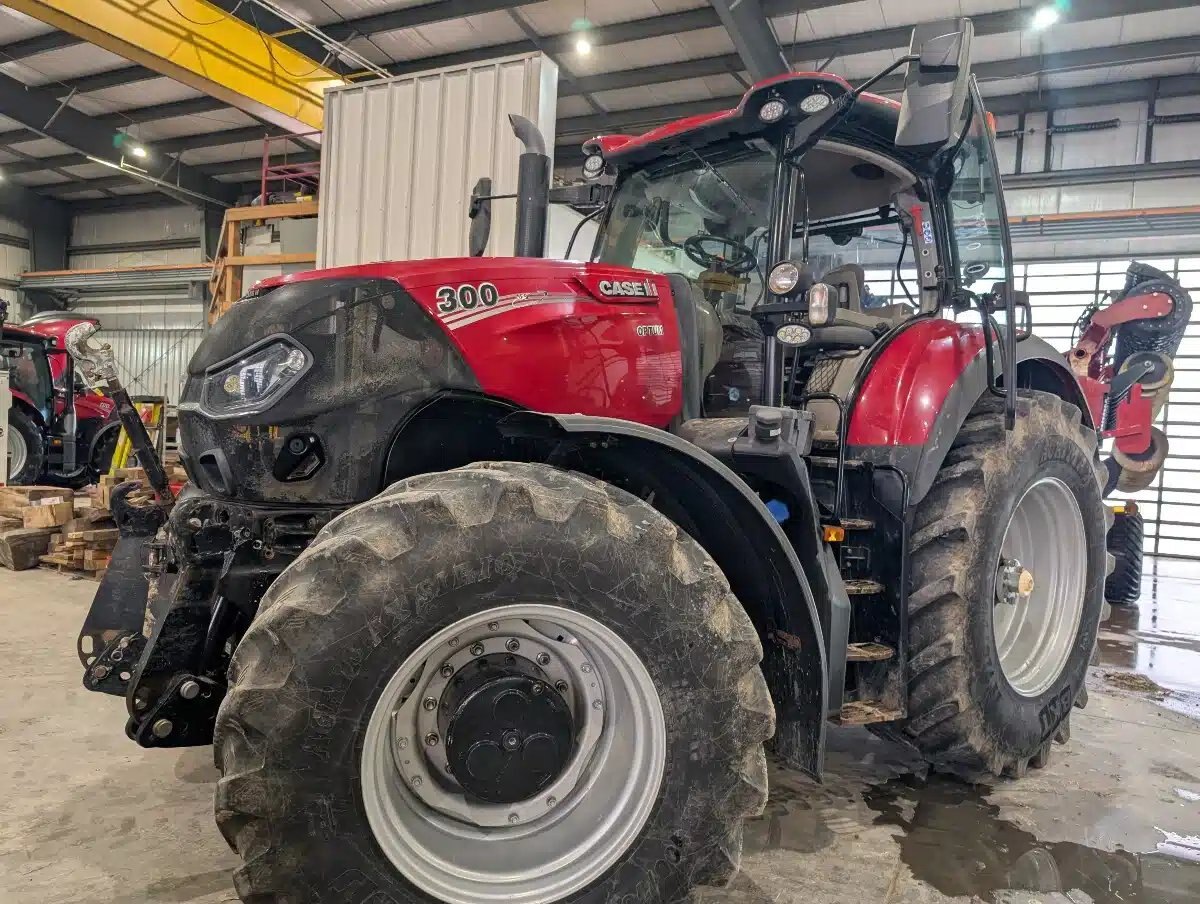 2019 Case IH OPTUM 300