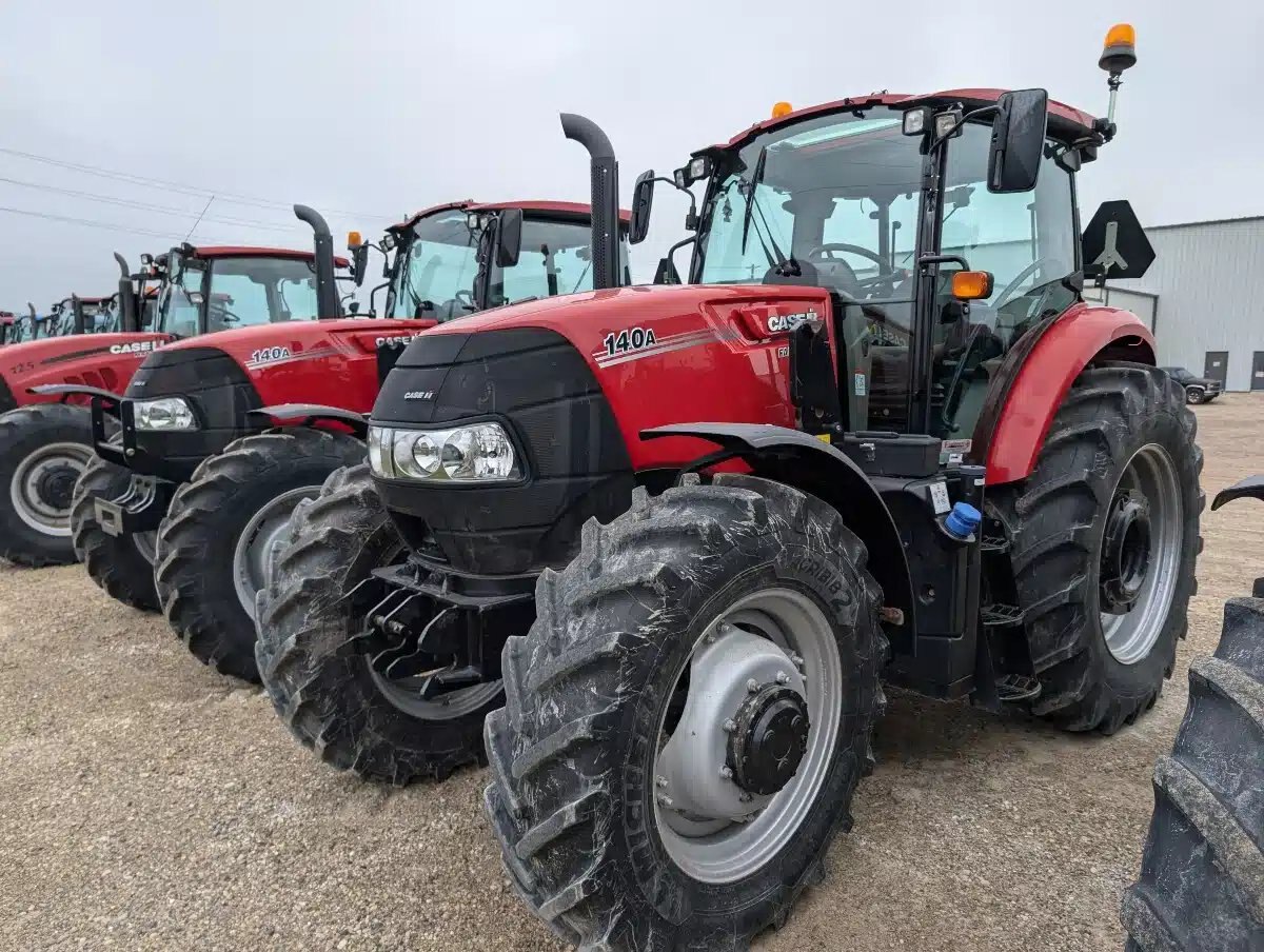 2022 Case IH FARMALL 140A