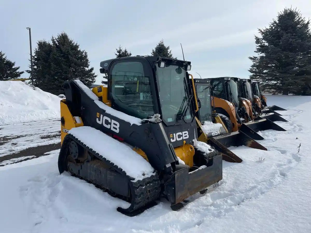 2023 JCB 270T