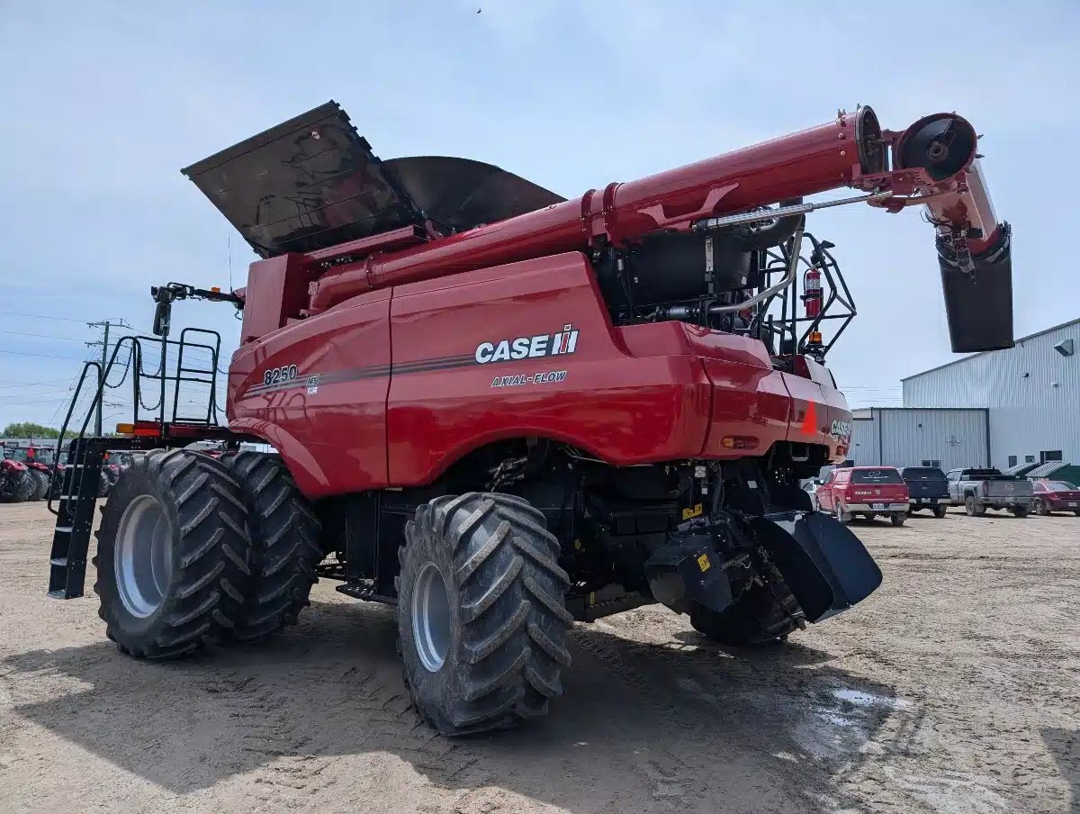 2023 Case IH 8250