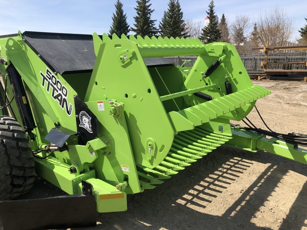 Schulte 5000 TITAN 2 Rock Picker