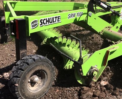 Schulte SRW 1000 Rock Windrower