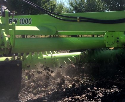 Schulte SRW 1000 Rock Windrower