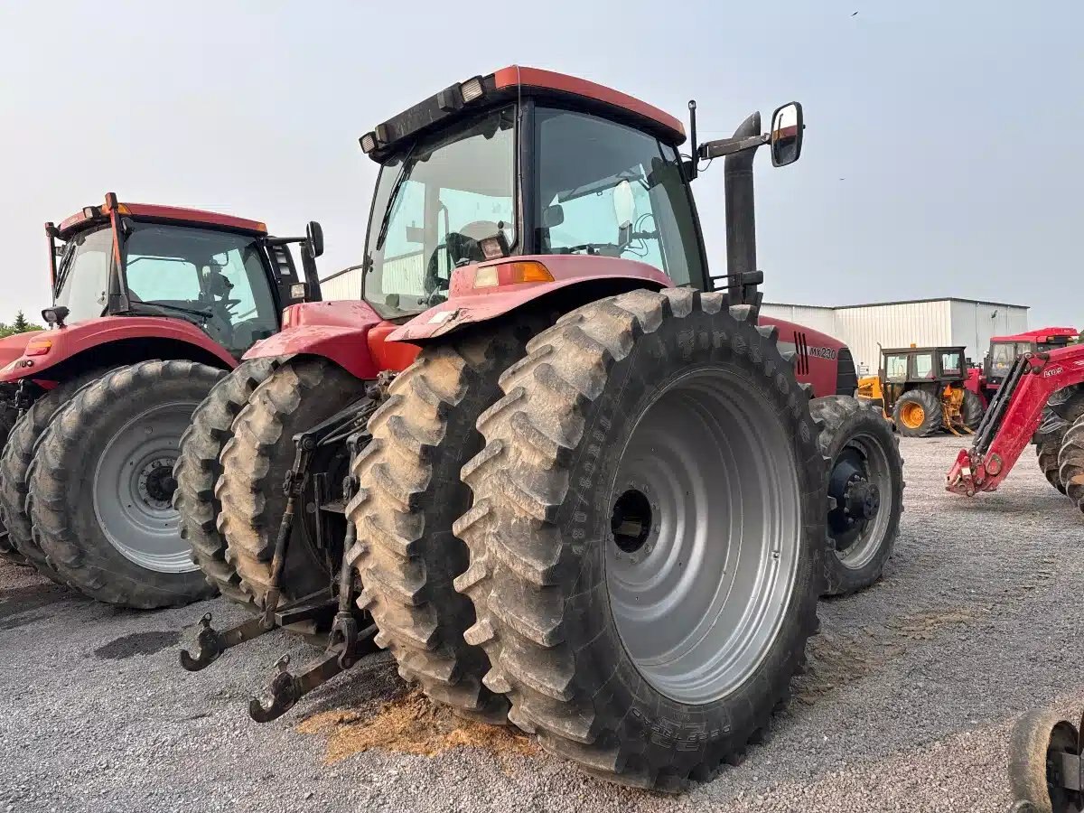 Case IH MX230