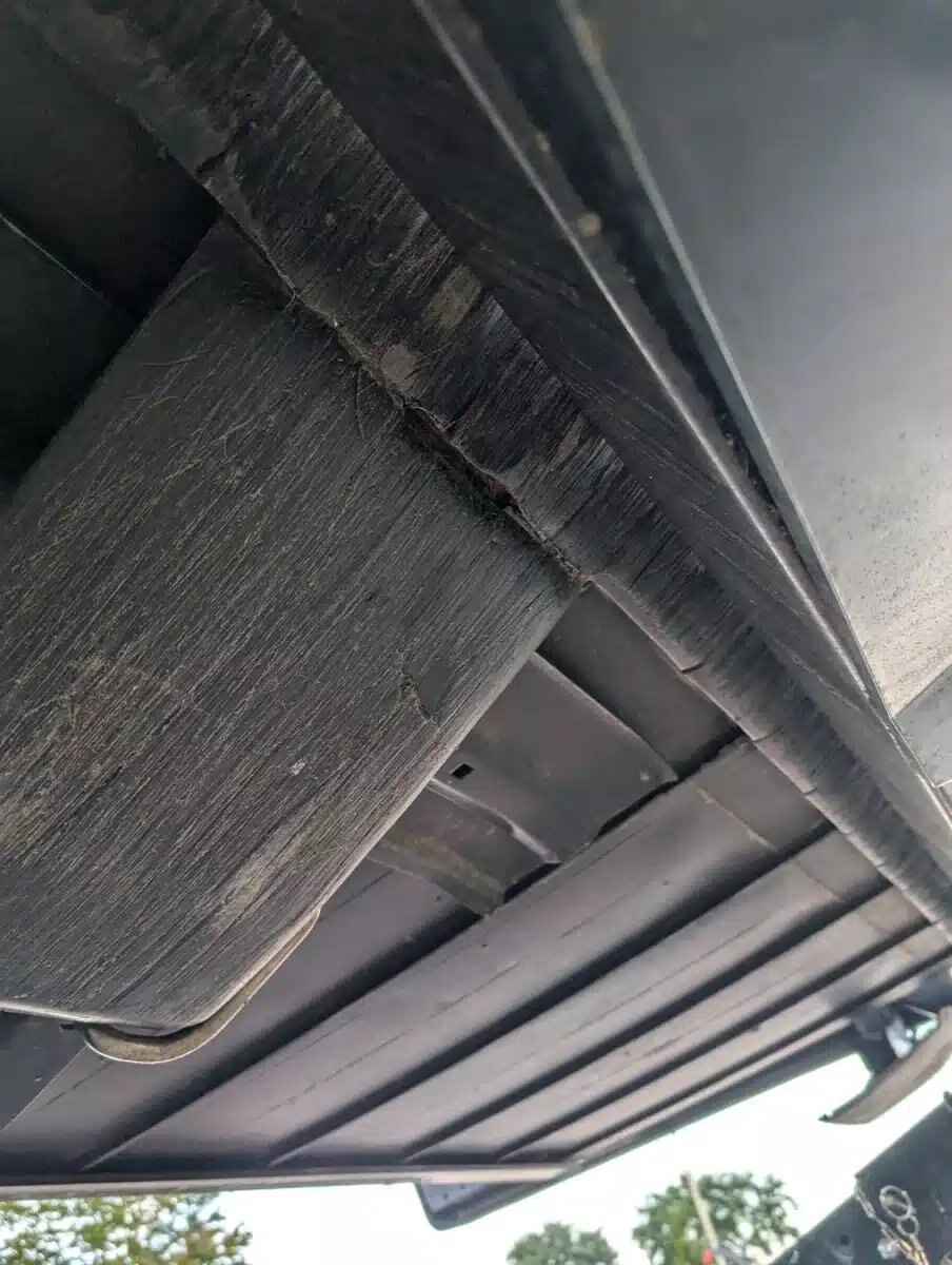 2017 MacDon Industries Ltd. FD75