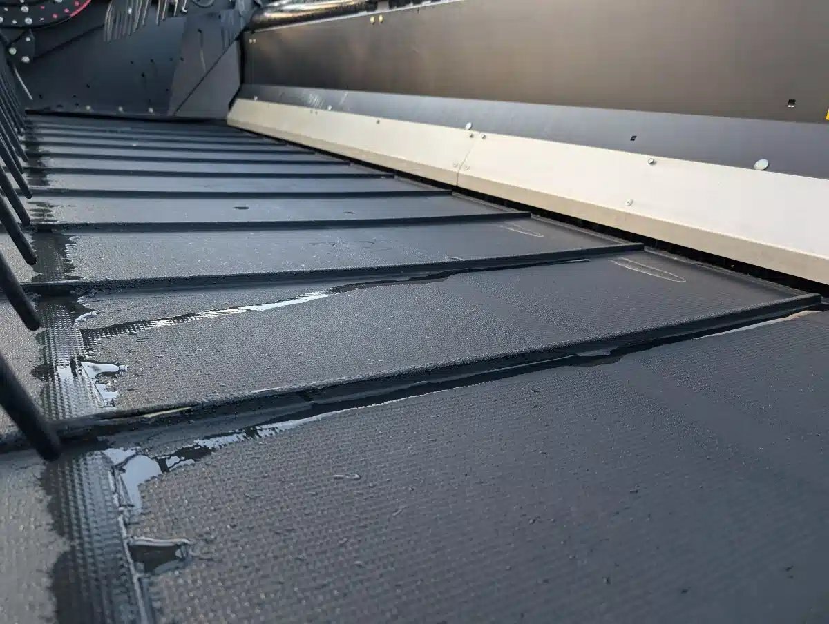 2017 MacDon Industries Ltd. FD75