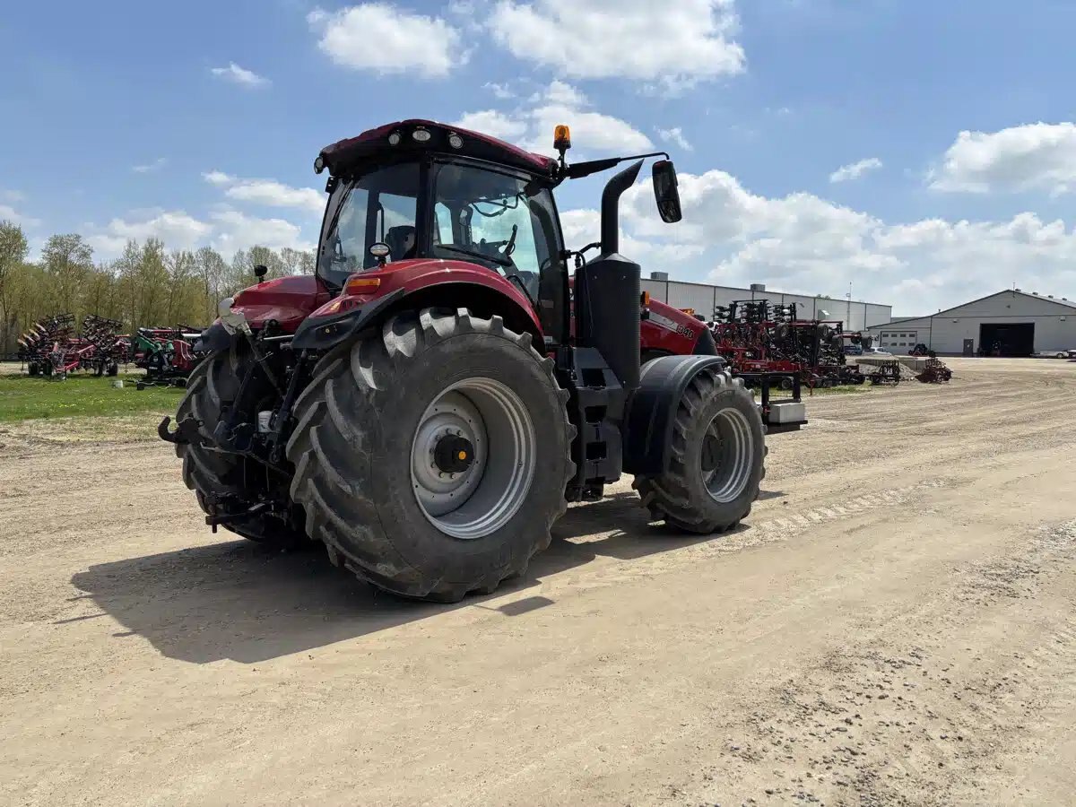 2020 Case IH MAGNUM 340