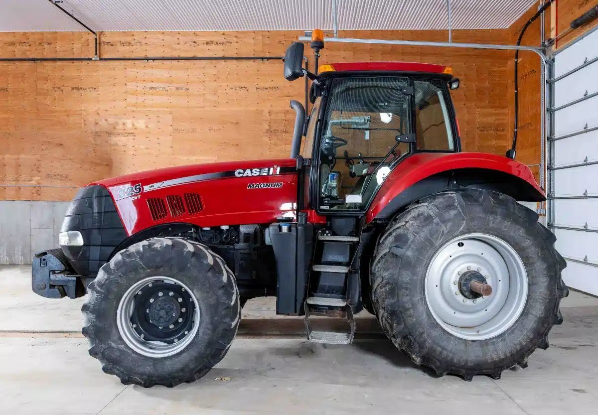 2011 Case IH MAGNUM 225 CVT