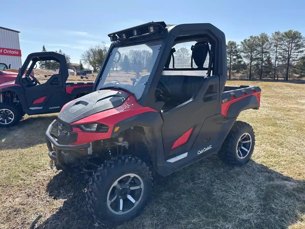 2018 Cub Cadet CHALLENGER 750