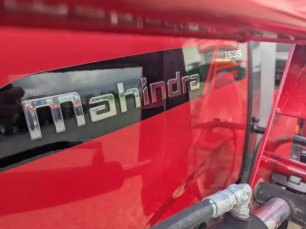 2022 Mahindra 1635 HST